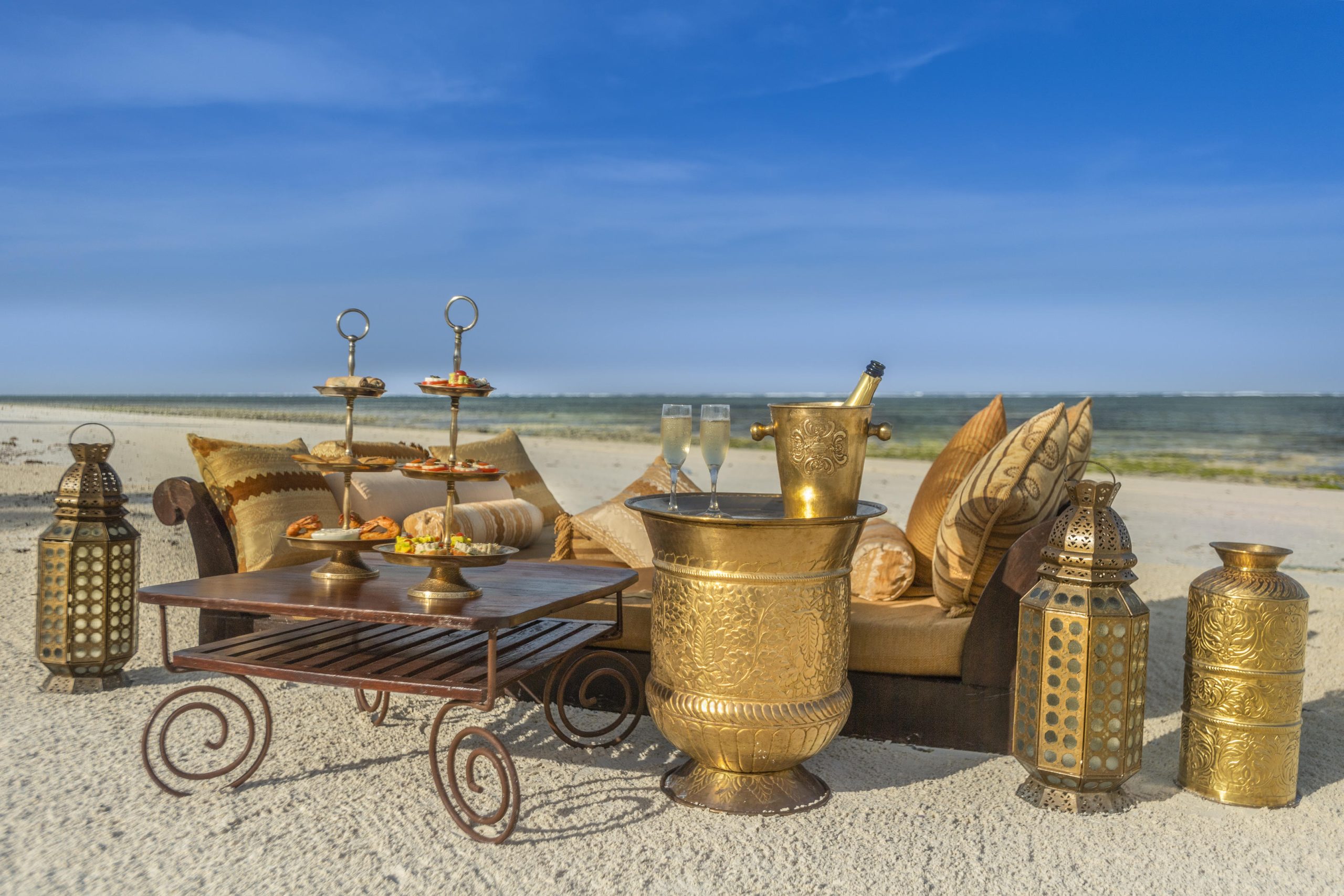 zanzibar-Sundowners at the beach